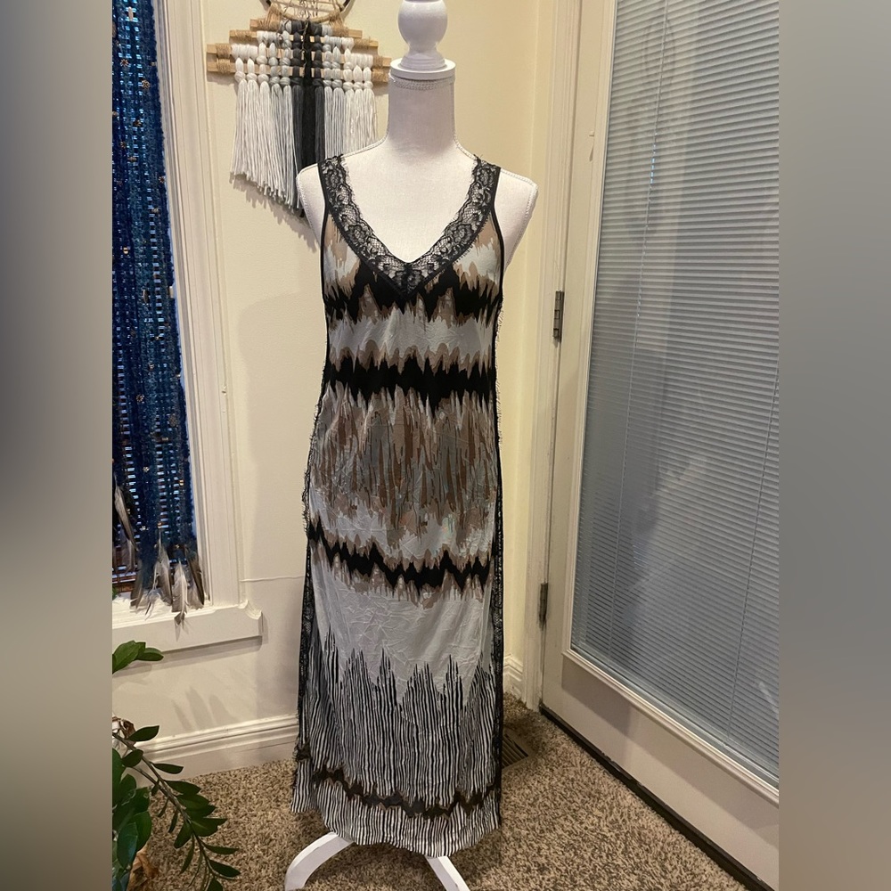 Lace trim dress